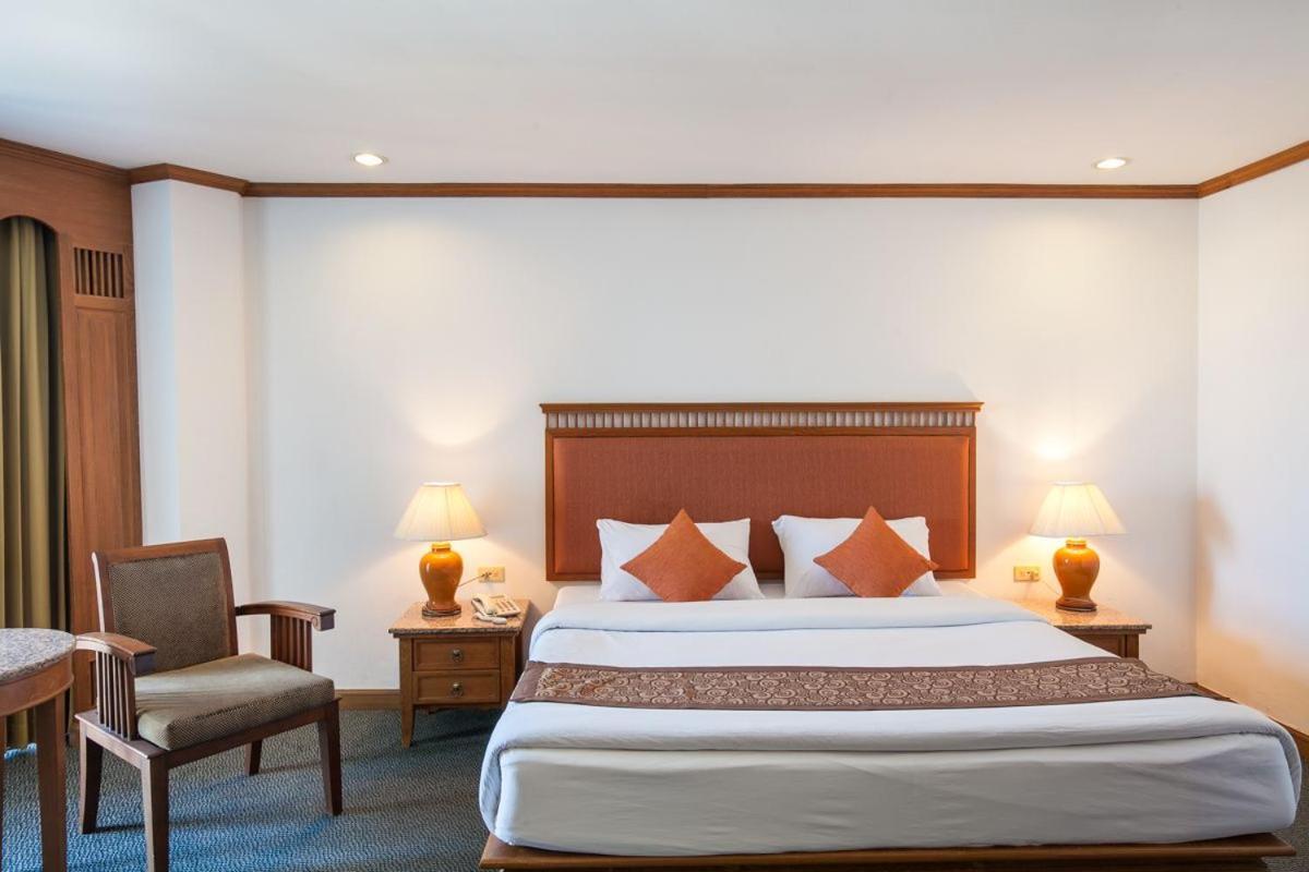Royal Palace Hotel Pattaya Bagian luar foto