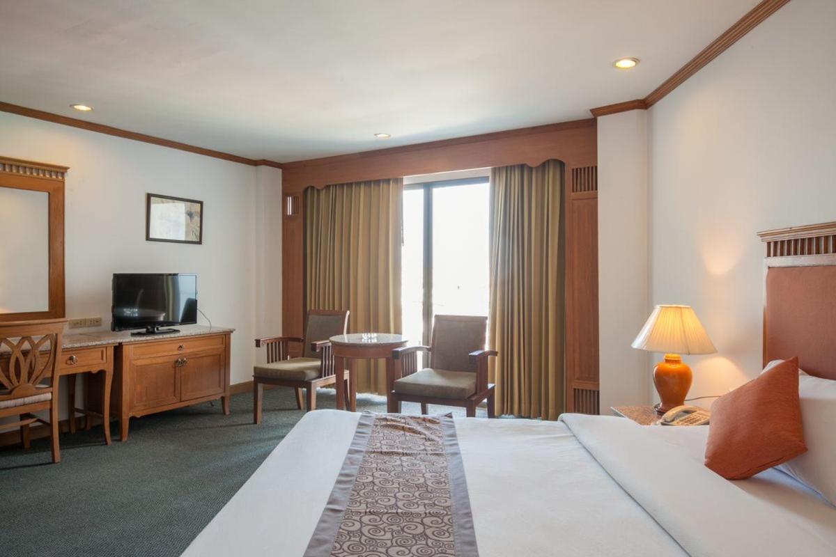 Royal Palace Hotel Pattaya Bagian luar foto