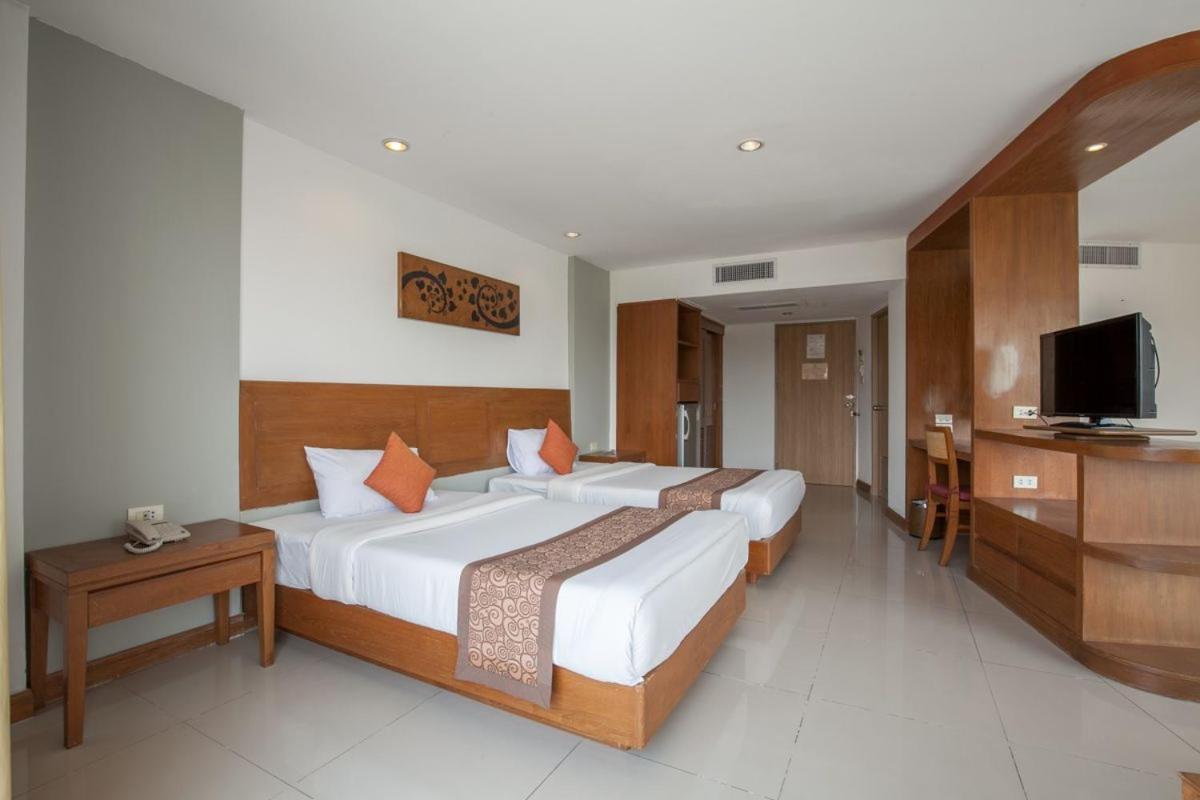 Royal Palace Hotel Pattaya Bagian luar foto