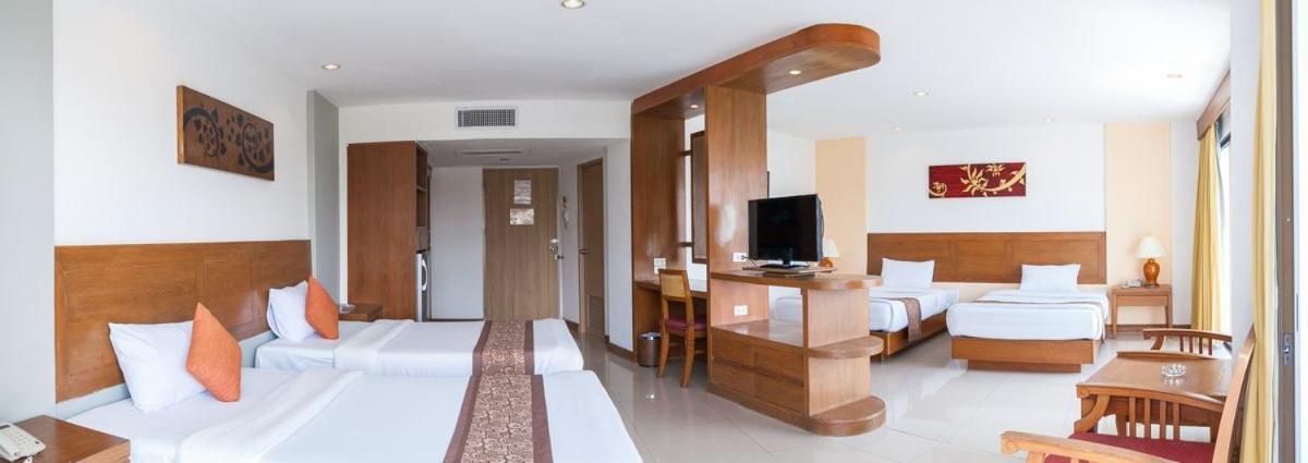 Royal Palace Hotel Pattaya Bagian luar foto