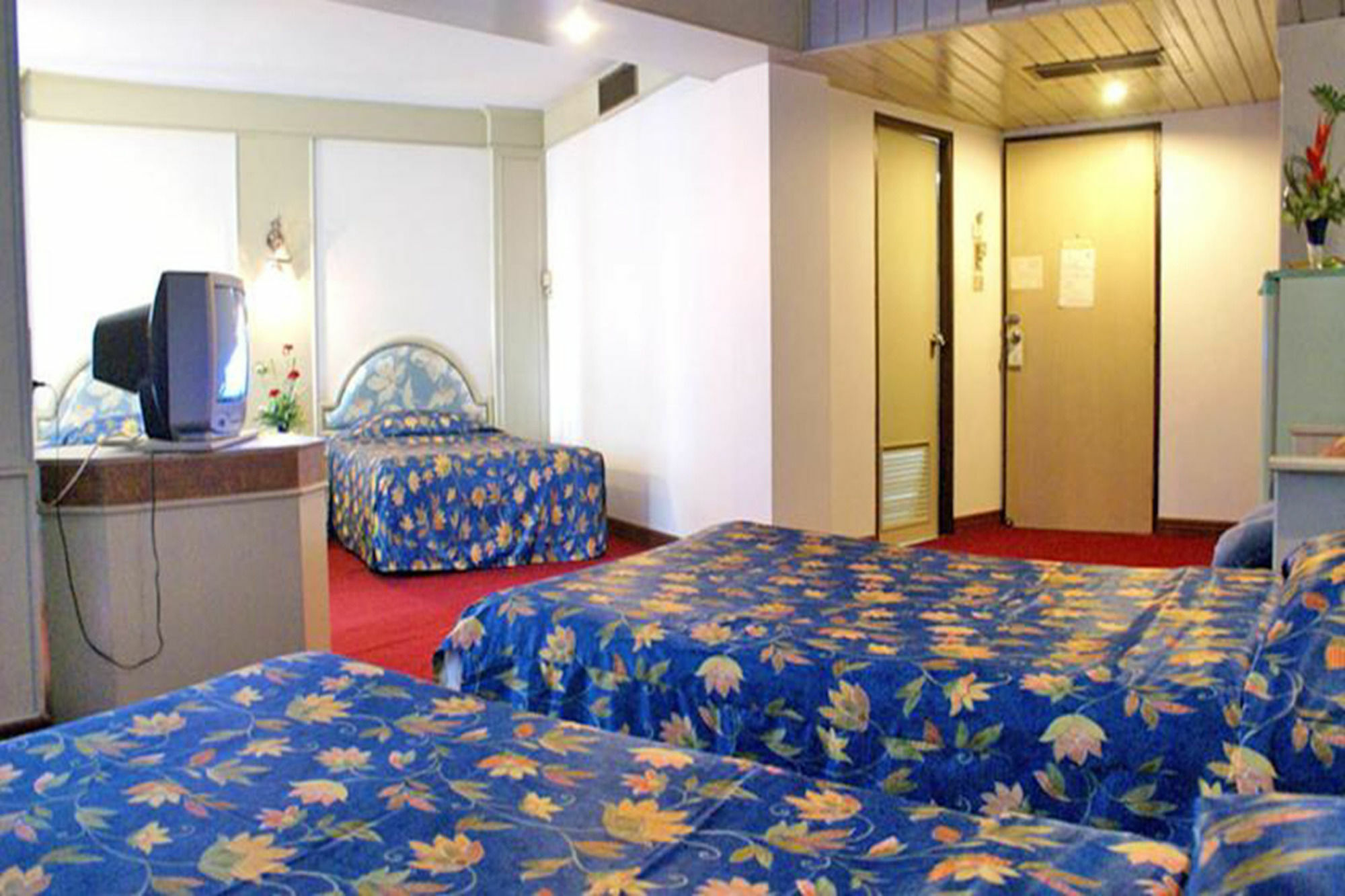 Royal Palace Hotel Pattaya Bagian luar foto