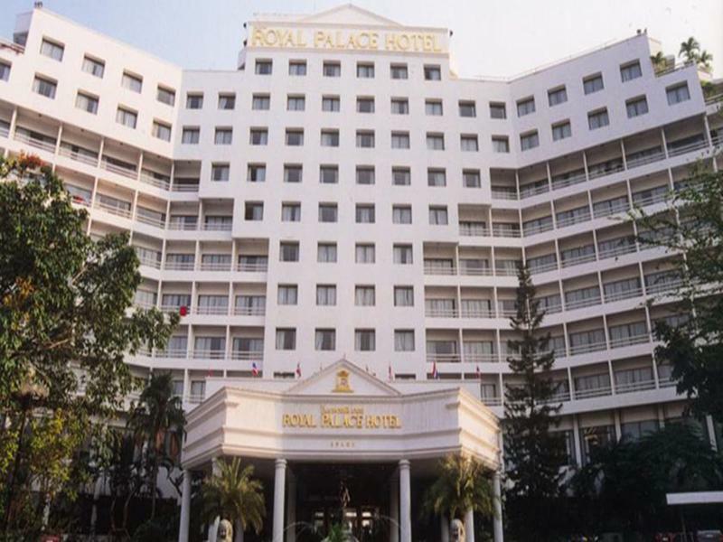Royal Palace Hotel Pattaya Bagian luar foto
